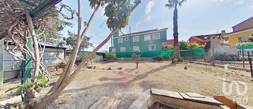 Chalet 5 habitaciones de 235 m² en Camino Viejo de Callosa (03317)