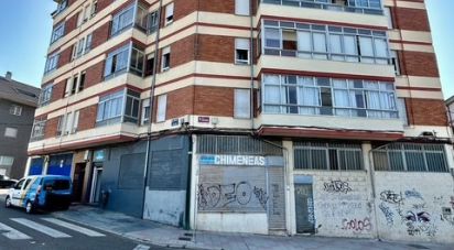 Shop / premises commercial of 132 m² in León (24008)