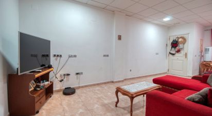 Casa 3 habitacions de 100 m² a Catral (03158)