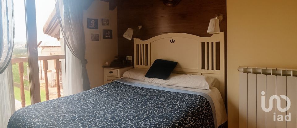 House 3 bedrooms of 142 m² in Hinojedo (39350)