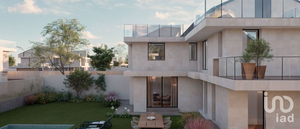 House/villa 5 bedrooms of 368 m² in Miraflores de la Sierra (28792)