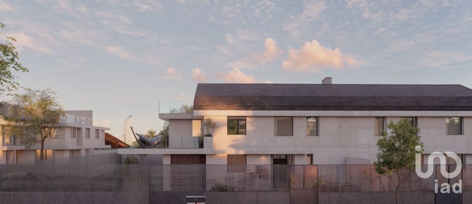 House/villa 5 bedrooms of 368 m² in Miraflores de la Sierra (28792)