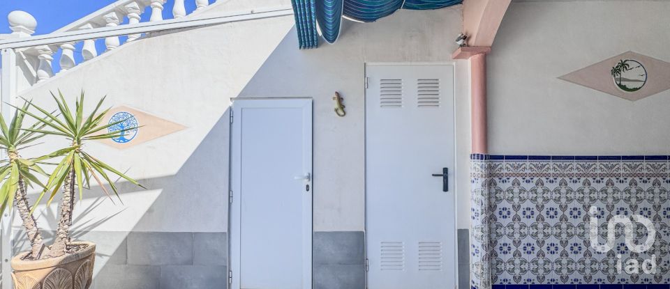 Casa 3 habitaciones de 46 m² en Torrevieja (03184)