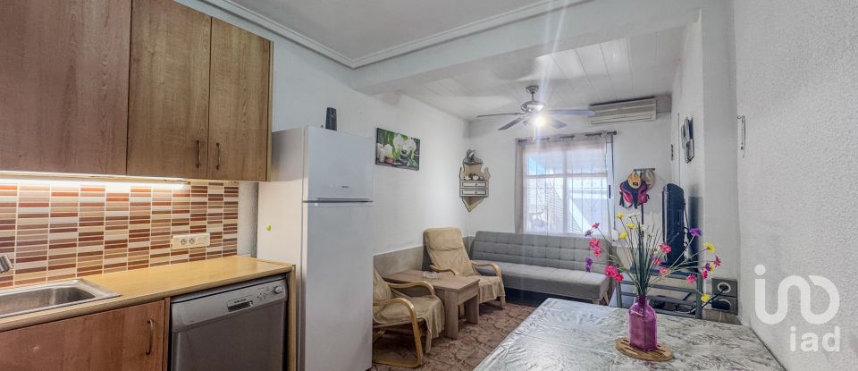 Casa 3 habitaciones de 46 m² en Torrevieja (03184)
