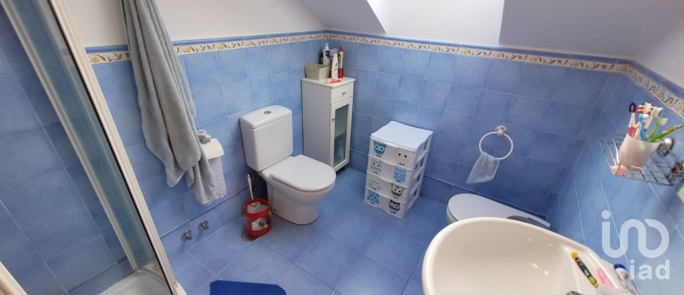 House 4 bedrooms of 223 m² in A Devesa (27796)