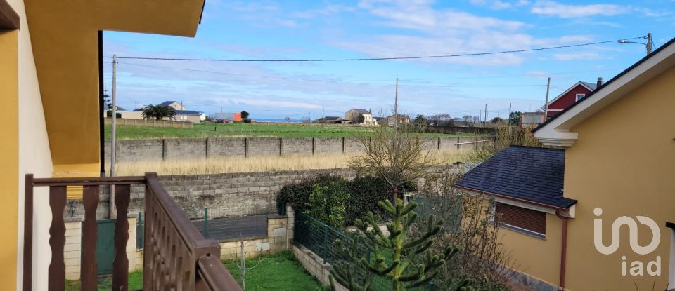 House 4 bedrooms of 223 m² in A Devesa (27796)