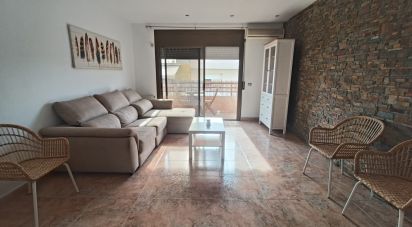 Pis 3 habitacions de 75 m² a Les Roquetes (08812)