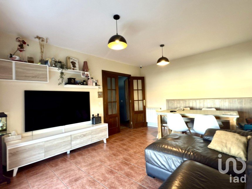 Casa 5 habitaciones de 210 m² en Puente Villarente (24226)