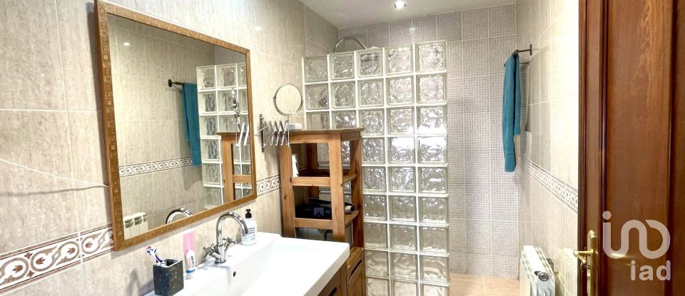 Casa 5 habitaciones de 210 m² en Puente Villarente (24226)