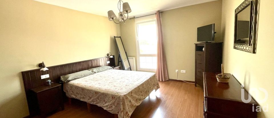 Casa 5 habitaciones de 210 m² en Puente Villarente (24226)