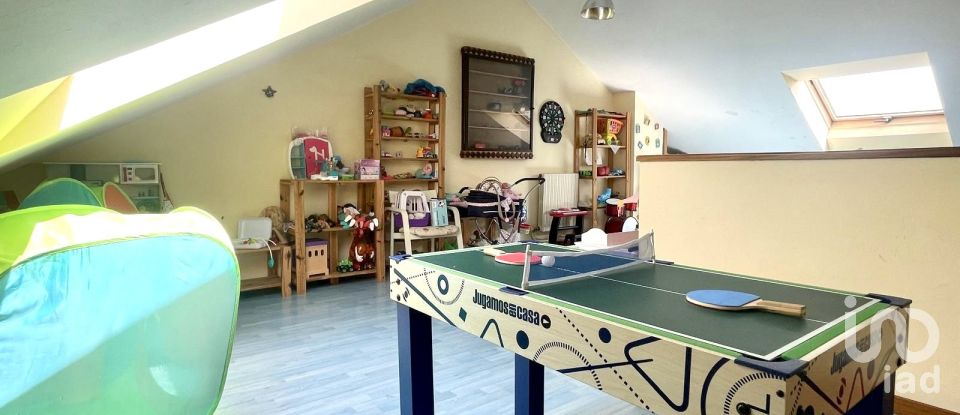 Casa 5 habitaciones de 210 m² en Puente Villarente (24226)