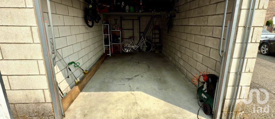 Casa 5 habitaciones de 210 m² en Puente Villarente (24226)