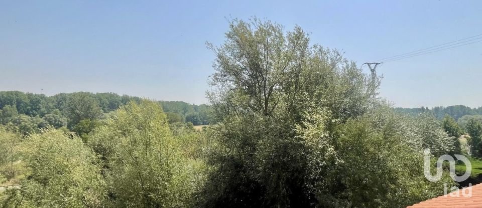 Casa 5 habitaciones de 210 m² en Puente Villarente (24226)