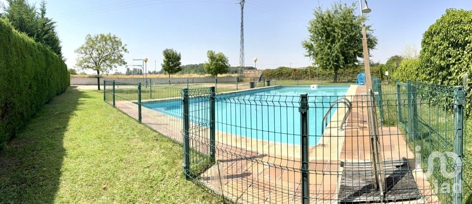 Casa 5 habitaciones de 210 m² en Puente Villarente (24226)