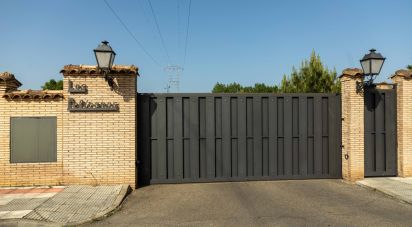 House/villa 4 bedrooms of 275 m² in San Andrés del Rabanedo (24010)