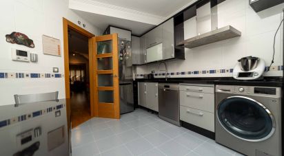 House/villa 4 bedrooms of 275 m² in San Andrés del Rabanedo (24010)