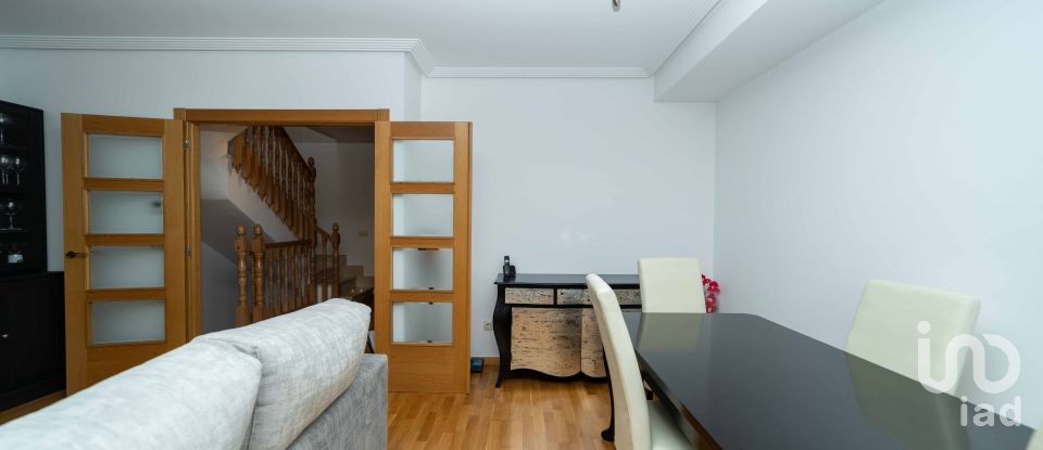 Maison 4 chambres de 275 m² à San Andrés del Rabanedo (24010)