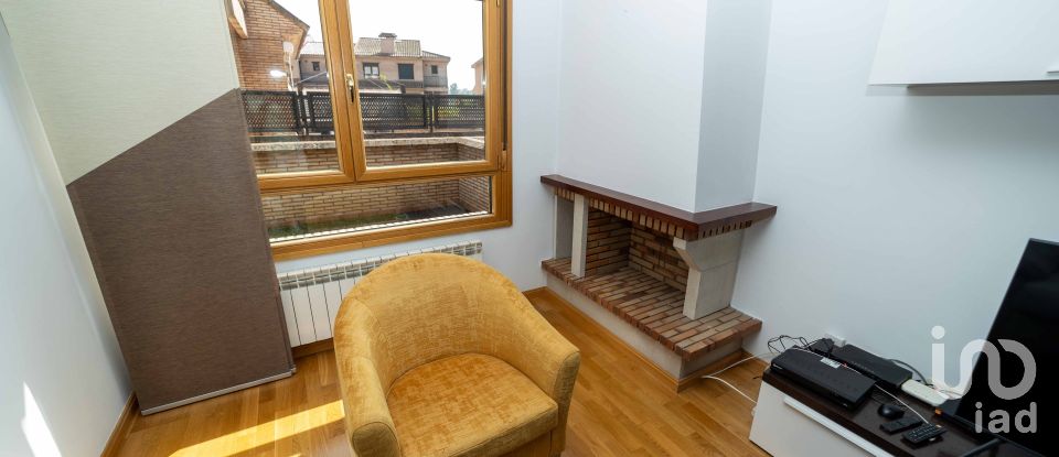 Maison 4 chambres de 275 m² à San Andrés del Rabanedo (24010)