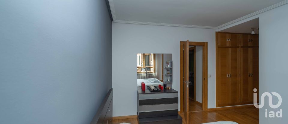 Maison 4 chambres de 275 m² à San Andrés del Rabanedo (24010)