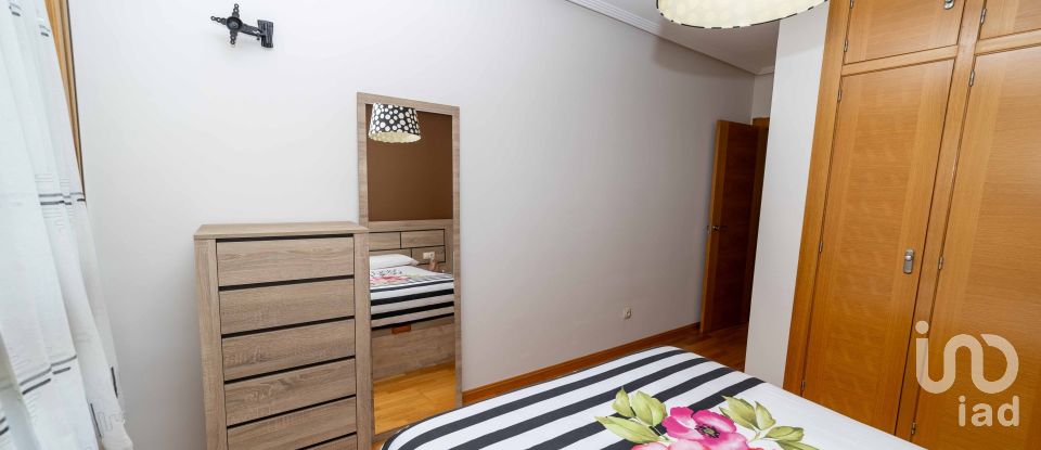 Maison 4 chambres de 275 m² à San Andrés del Rabanedo (24010)