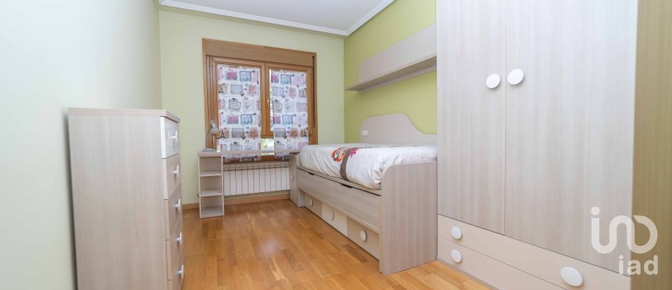 Maison 4 chambres de 275 m² à San Andrés del Rabanedo (24010)