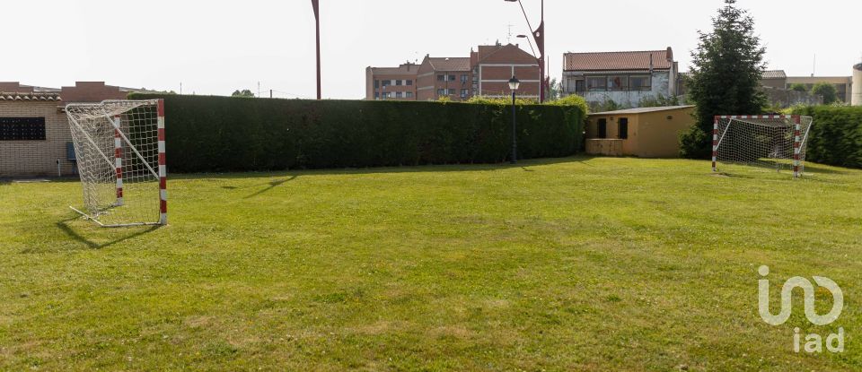 Maison 4 chambres de 275 m² à San Andrés del Rabanedo (24010)