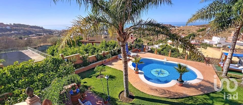 Casa 7 habitaciones de 426 m² en Rincón de la Victoria (29730)