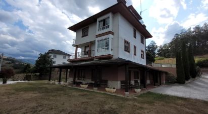 Casa 6 habitaciones de 333 m² en A Ria de Abres (27766)