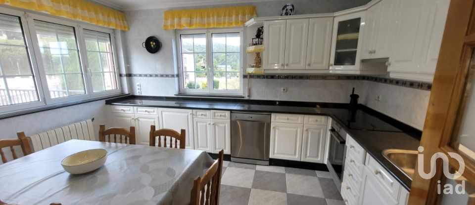 House 6 bedrooms of 333 m² in A Ria de Abres (27766)