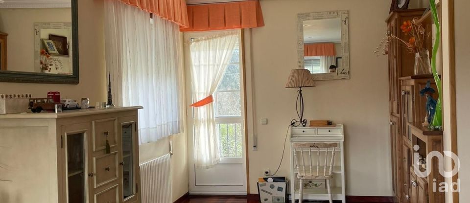 House 6 bedrooms of 333 m² in A Ria de Abres (27766)