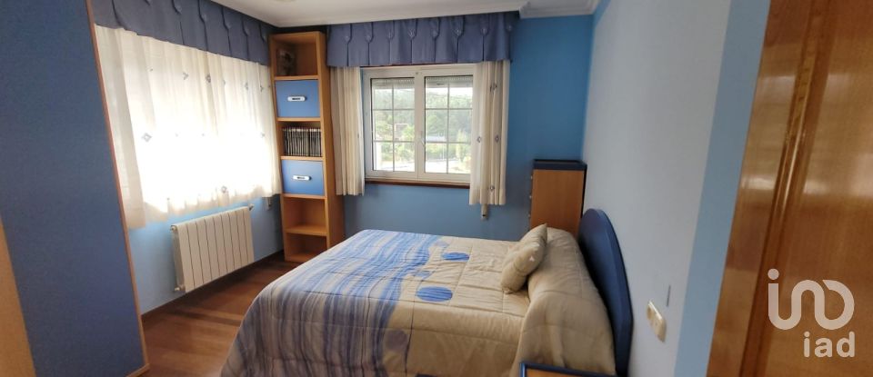 House 6 bedrooms of 333 m² in A Ria de Abres (27766)