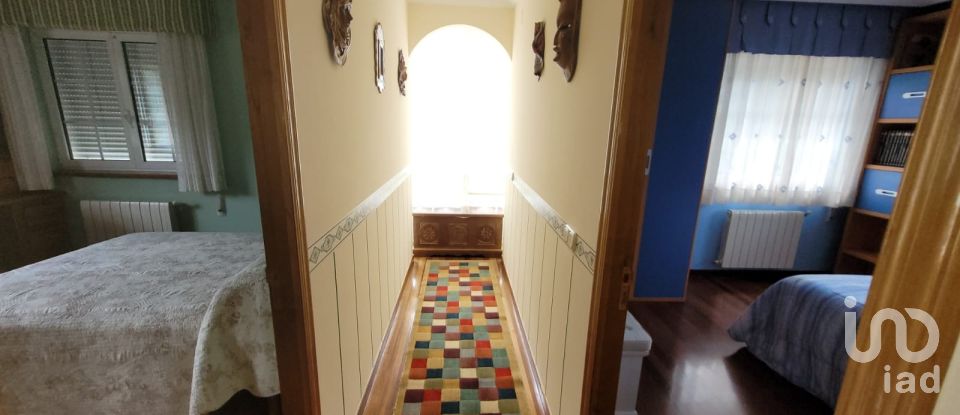 House 6 bedrooms of 333 m² in A Ria de Abres (27766)