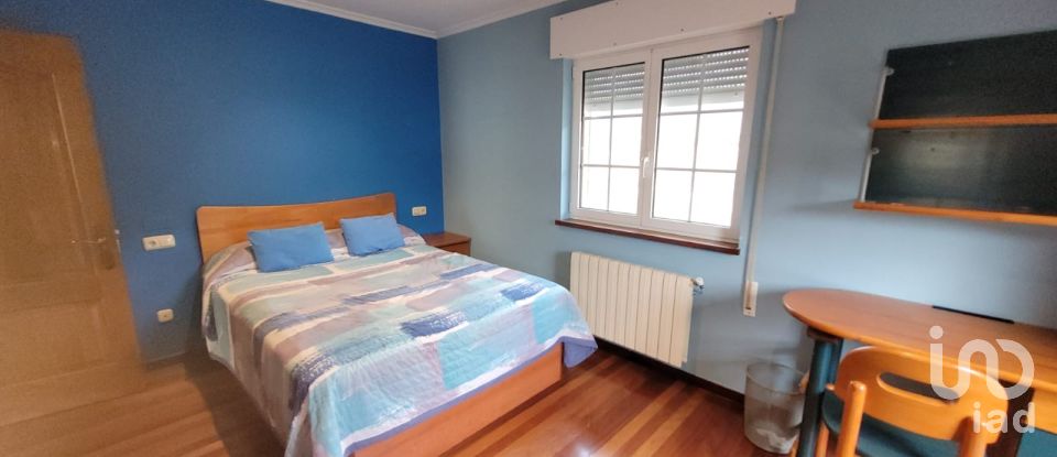 House 6 bedrooms of 333 m² in A Ria de Abres (27766)