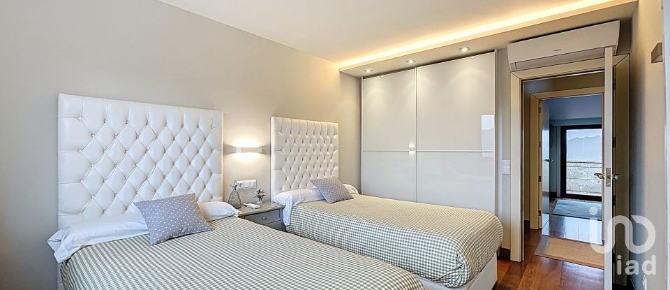 Châlet 5 chambres de 300 m² à Balea (36988)