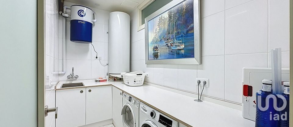 Châlet 5 chambres de 300 m² à Balea (36988)