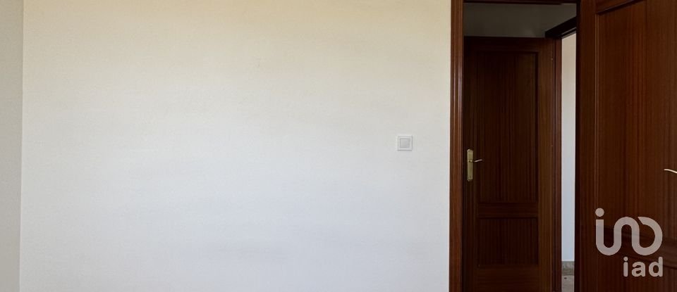 Chalet 5 habitaciones de 280 m² en Nucleo Encinarejo de Cordoba (14711)