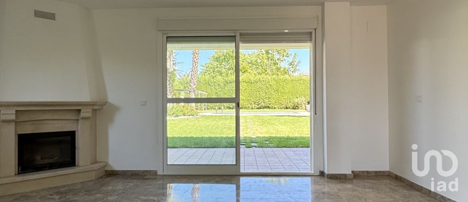 Chalet 5 habitaciones de 280 m² en Nucleo Encinarejo de Cordoba (14711)