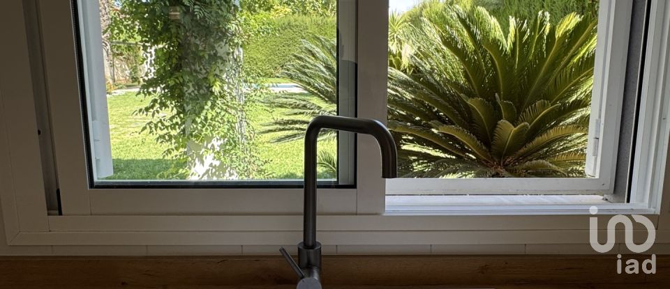 Chalet 5 habitaciones de 280 m² en Nucleo Encinarejo de Cordoba (14711)