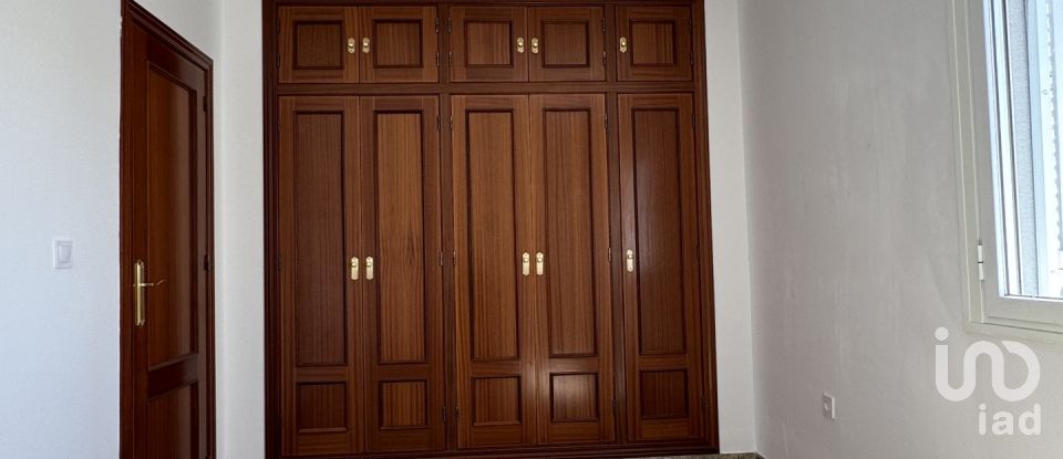 Chalet 5 habitaciones de 280 m² en Nucleo Encinarejo de Cordoba (14711)