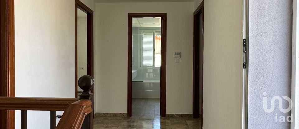 Chalet 5 habitaciones de 280 m² en Nucleo Encinarejo de Cordoba (14711)