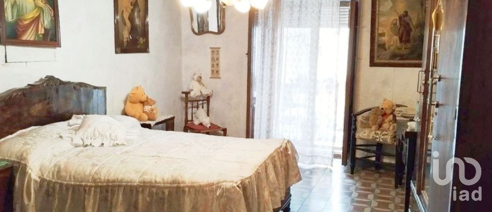 Casa de pueblo 10 habitaciones de 670 m² en Cinctorres (12318)