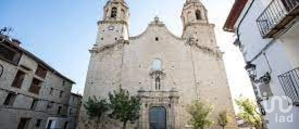 Casa de pueblo 10 habitaciones de 670 m² en Cinctorres (12318)