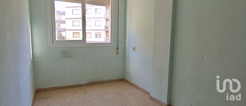 Pis 3 habitacions de 98 m² a Dénia (03700)