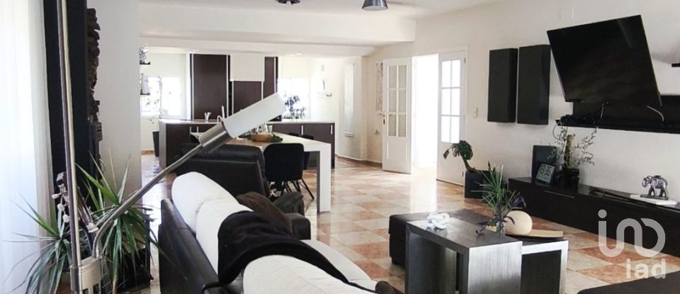 Apartment in house  4 bedrooms of 220 m² in Colmenar de Oreja (28380)