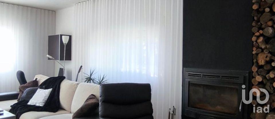 Apartment in house  4 bedrooms of 220 m² in Colmenar de Oreja (28380)