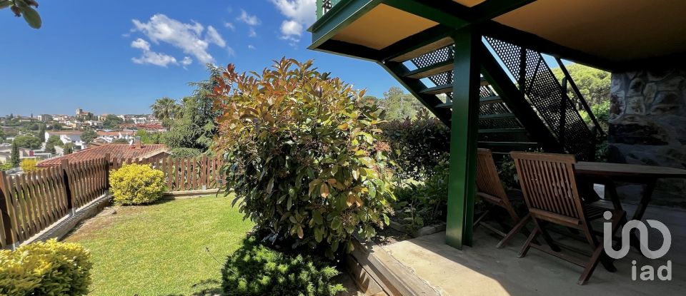 Habitatge unifamiliar  7 habitacions de 587 m² a Sant Vicenç de Montalt (08394)