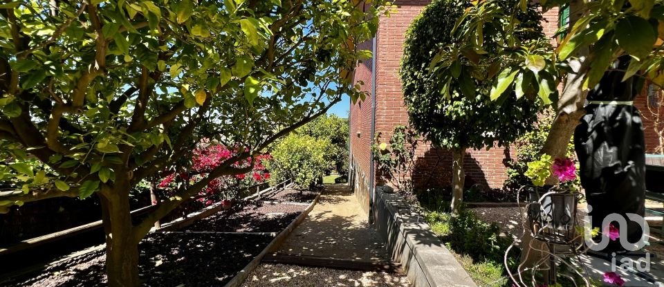 Habitatge unifamiliar  7 habitacions de 587 m² a Sant Vicenç de Montalt (08394)