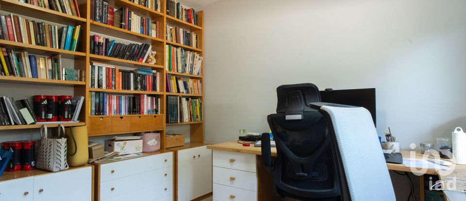 Habitatge unifamiliar  7 habitacions de 587 m² a Sant Vicenç de Montalt (08394)