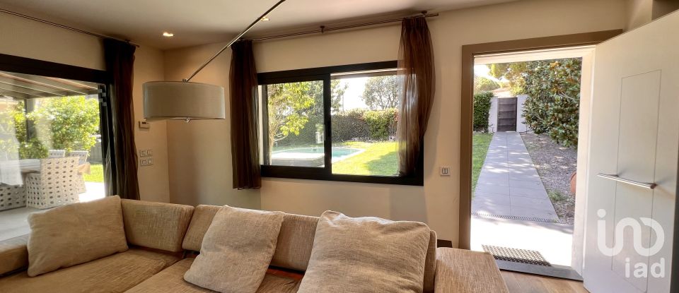 Vivienda unifamiliar  4 habitaciones de 206 m² en Cabrera de Mar (08349)