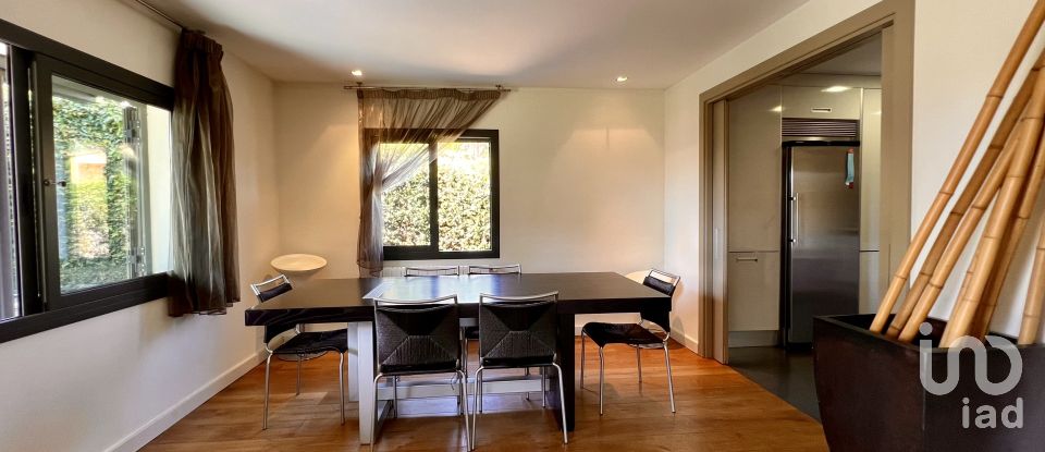 Vivienda unifamiliar  4 habitaciones de 206 m² en Cabrera de Mar (08349)